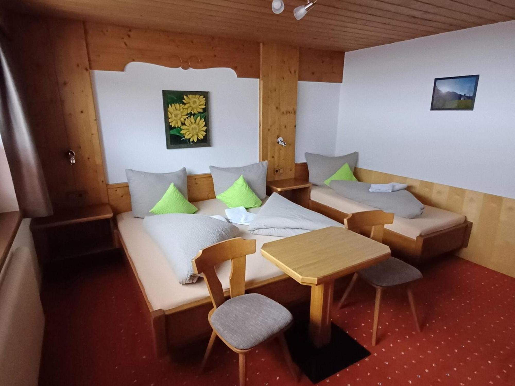 Modern Apartment In Langenfeld Near Ski Area Eksteriør bilde