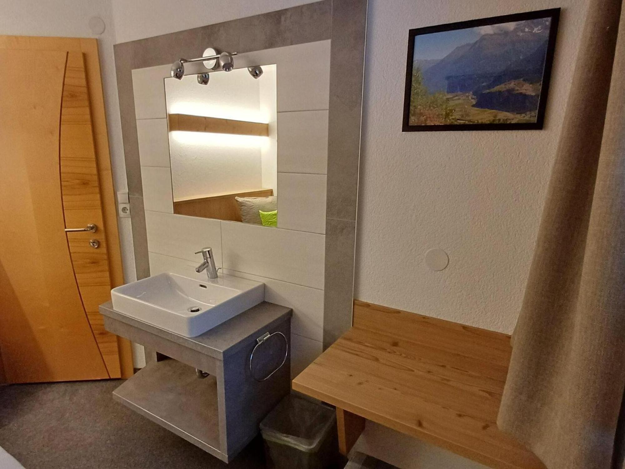 Modern Apartment In Langenfeld Near Ski Area Eksteriør bilde