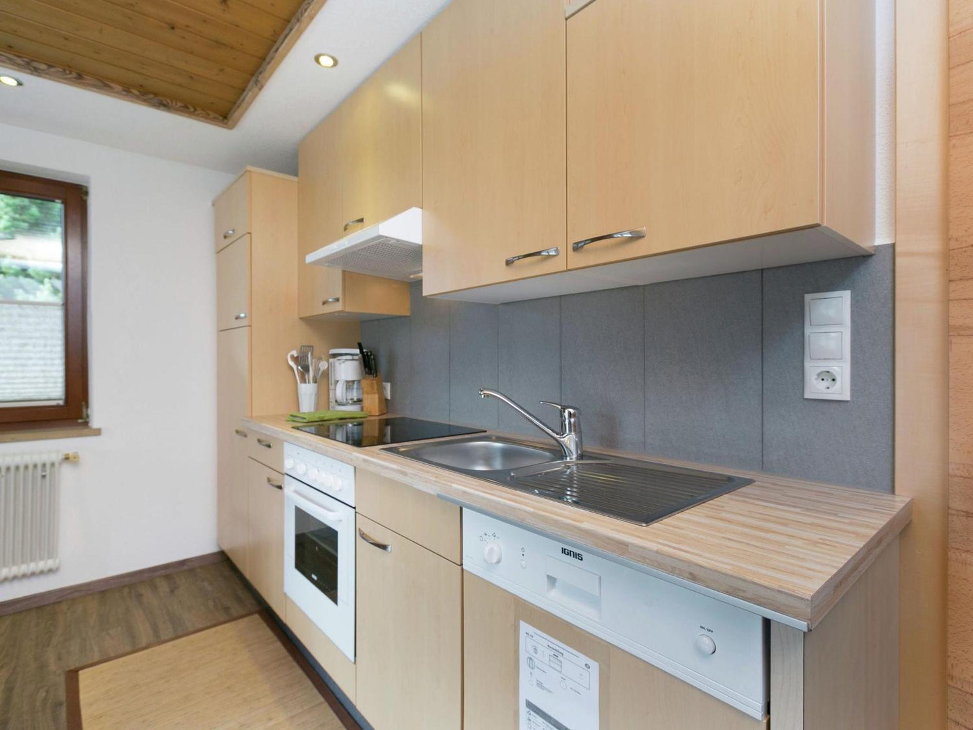 Modern Apartment In Langenfeld Near Ski Area Eksteriør bilde